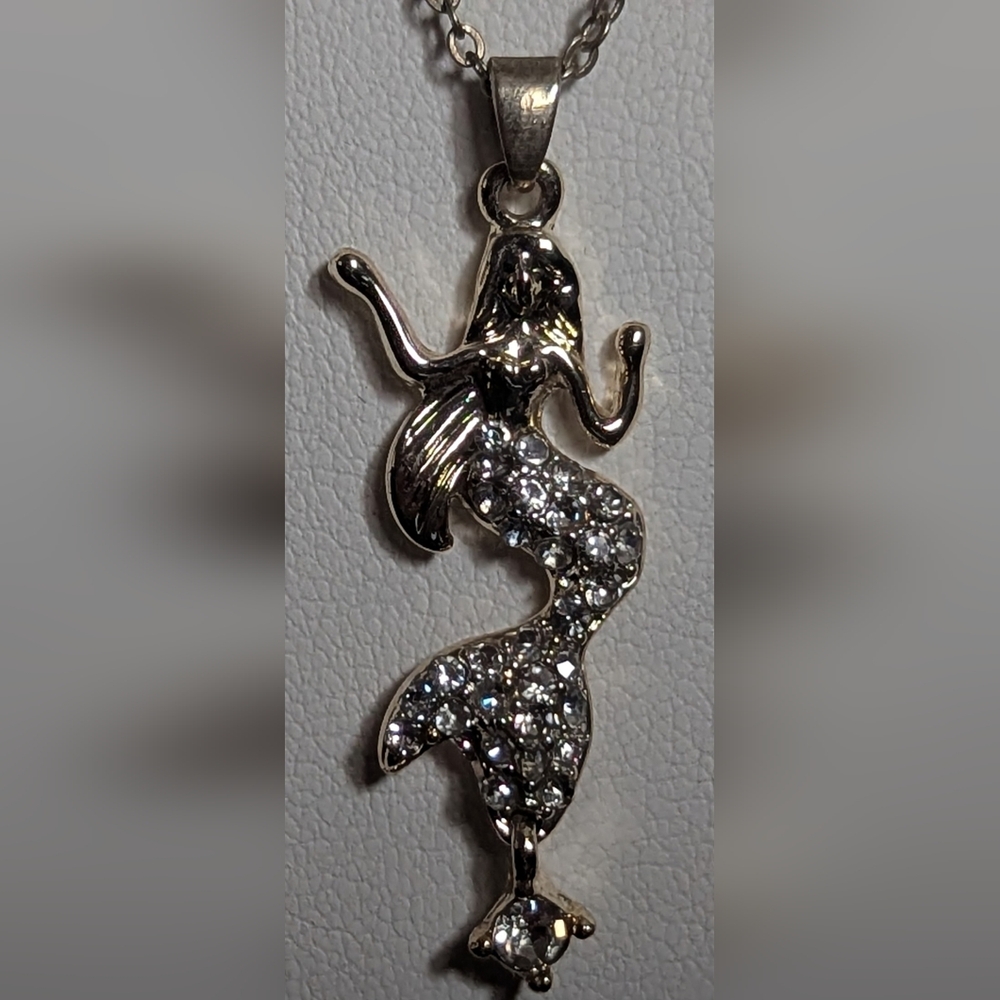 Silver Mermaid Pendant Necklace